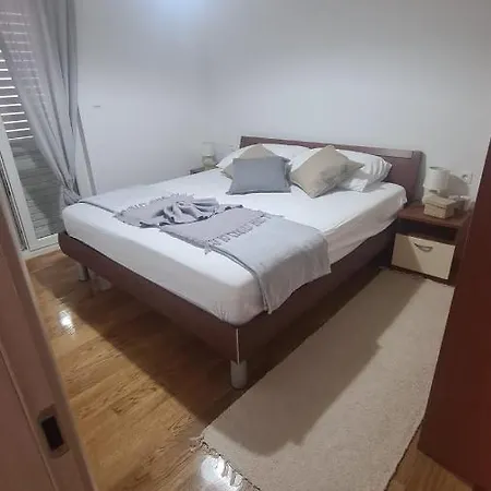 Luxury New 3Bd Apartment With Rooftop Sea View & Pool Apartment Trogir