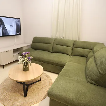 Luxury New 3Bd Apartment With Rooftop Sea View & Pool Apartment