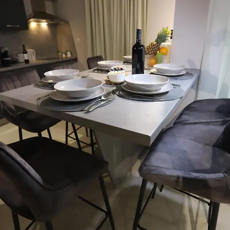 Luxury New 3Bd Apartment With Rooftop Sea View & Pool * Trogir