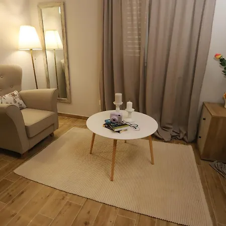 Apartment Luxury New 3Bd Apartment With Rooftop Sea View & Pool *