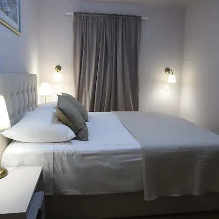 Luxury New 3Bd Apartment With Rooftop Sea View & Pool * Trogir